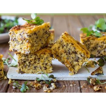 Cheesy LCHF flaxseed and cauliflower bread